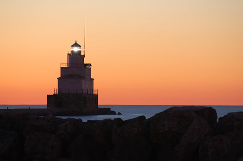 DSC_9398 by kenny.b001, Manitowoc Lighthouse sunriselighthouse wisconsin sunrise nikon lakemichigan manitowoc d40