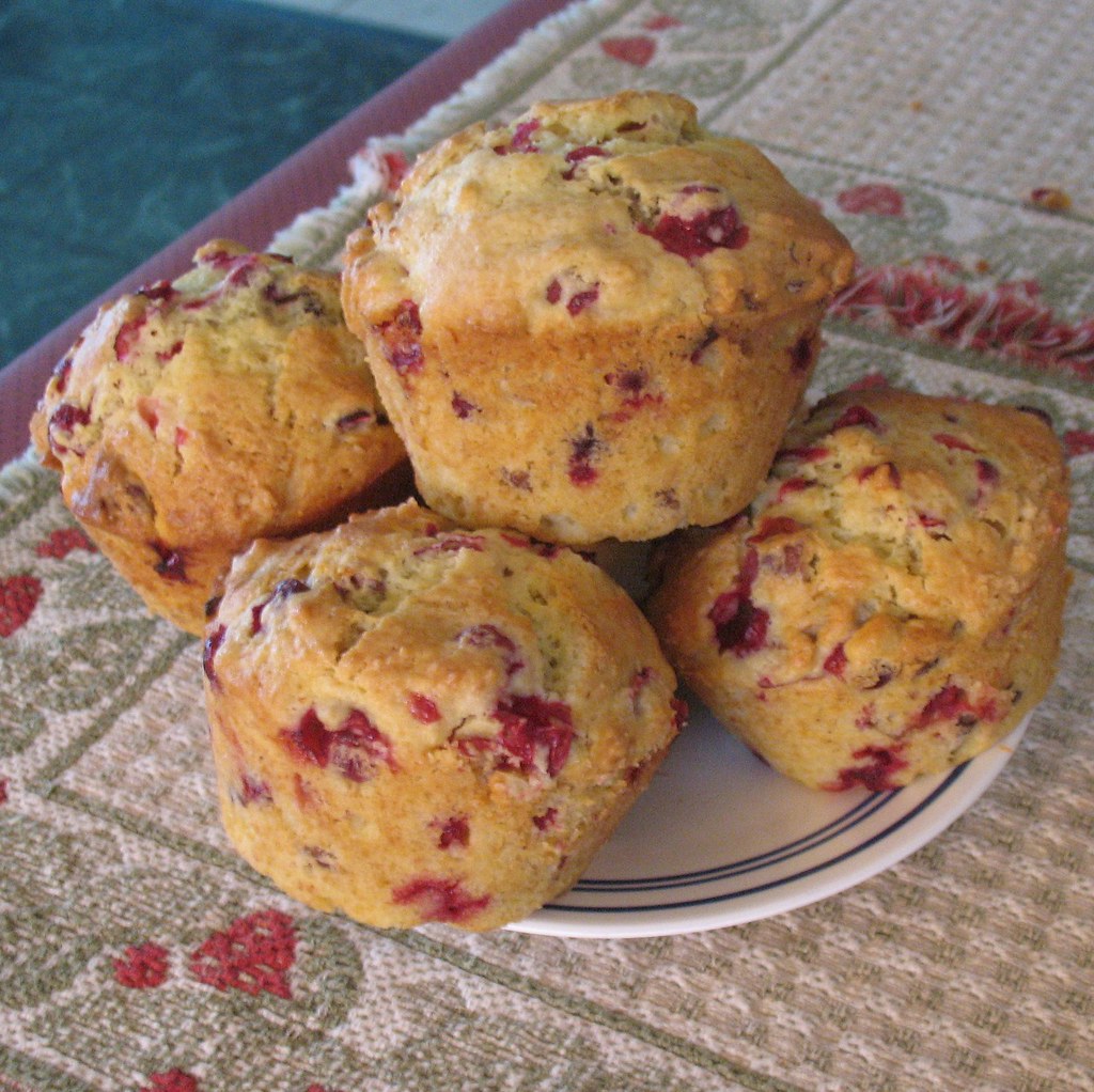 cranberry nut muffins | These cooked up beautifully in the c… | Flickr