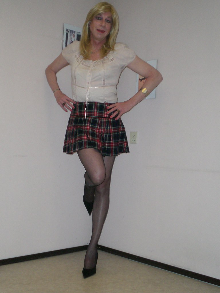 Mini Skirt Tranny