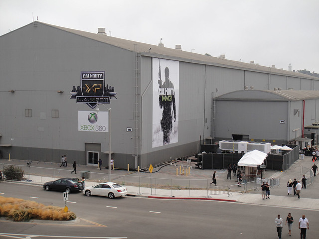 Call of Duty XP 2011 - outside the main building