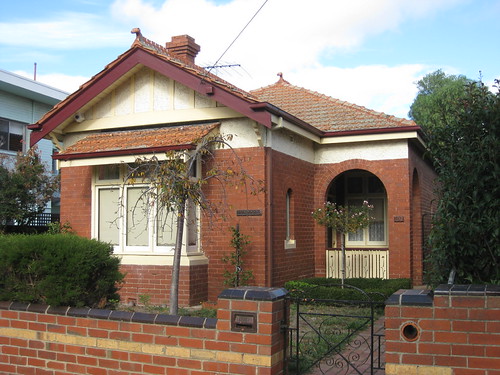 "Linwood" a Small Queen Anne Villa - Essendon | by raaen99