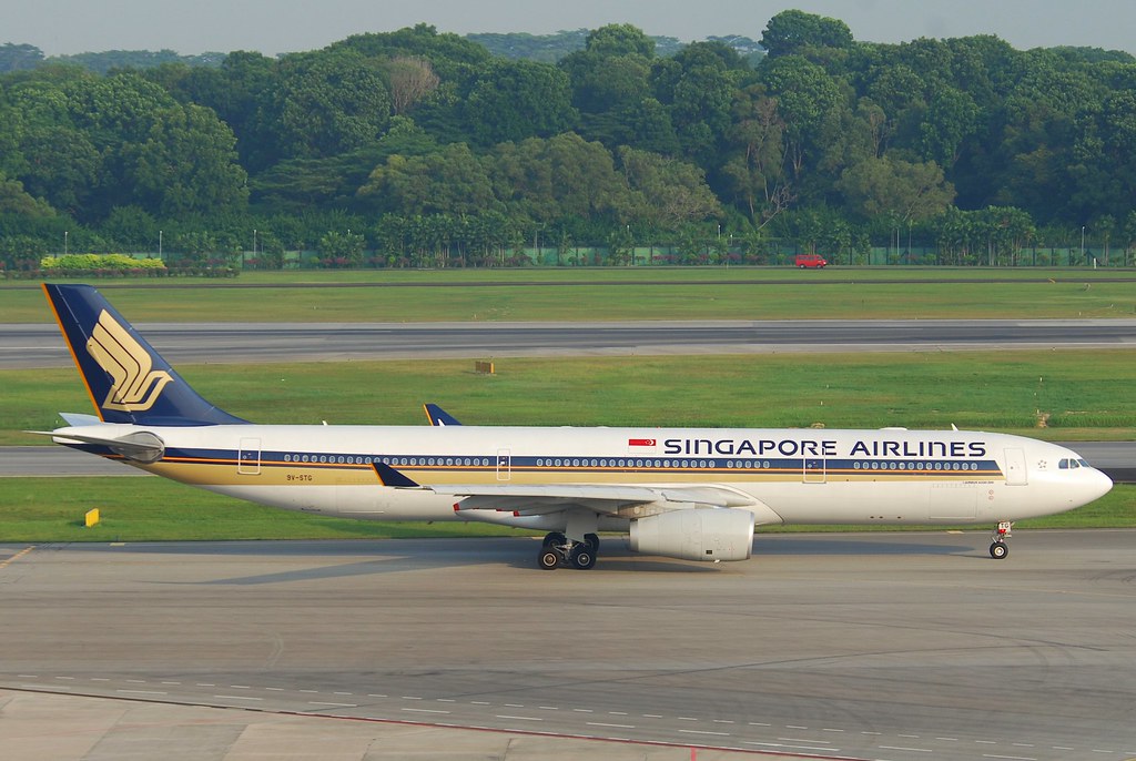 Singapore Airlines Airbus A330-300; 9V-STG@SIN;07.08.2011/617cg