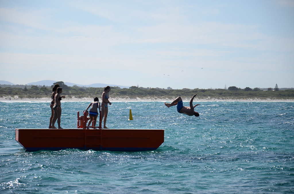 Pontoon Jumping Jumping off pontoon | Jonathon Williams | Flickr
