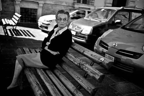 street portrait italy woman italia candid streetphotography bandw umbria todi anuntrainedeye