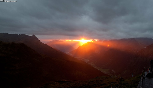 sunset panorama mountains alps austria österreich sonnenuntergang pano alpen klostertal kaltenberghütte