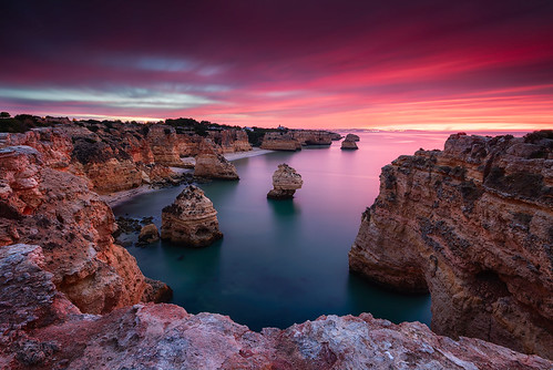 red portugal sunrise dawn coast algarve sonnenaufgang küste praiadamarinha
