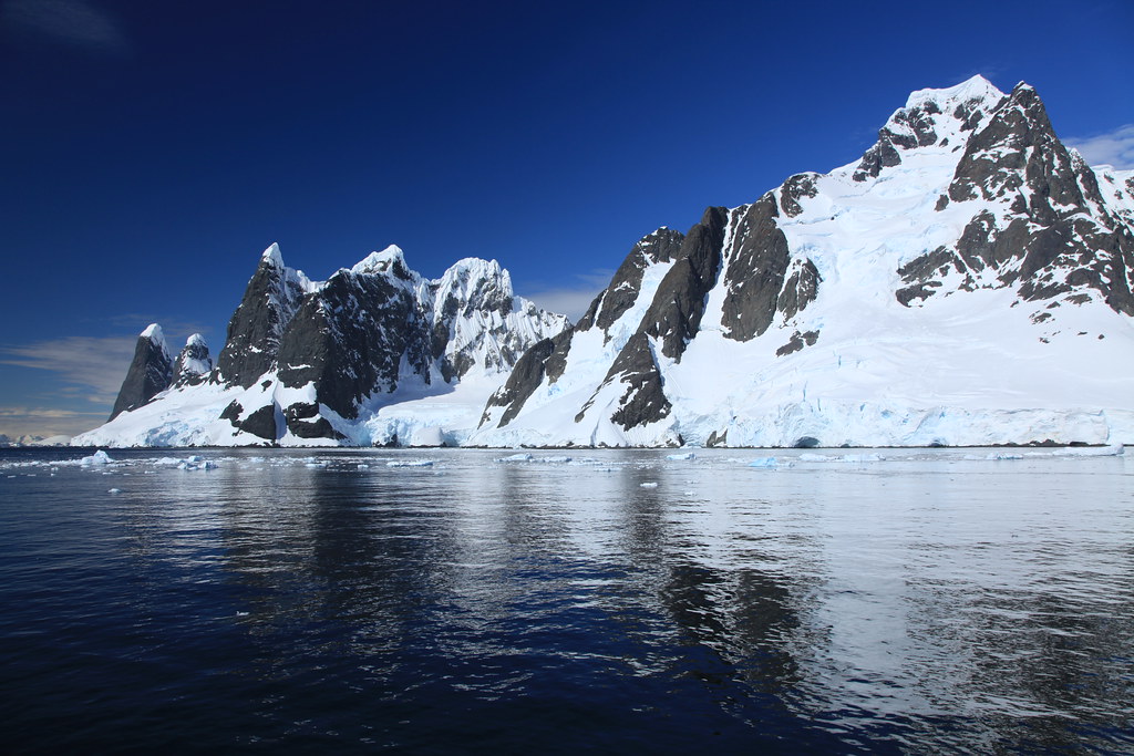 Lemaire Channel, Antarctica | Liam Quinn | Flickr