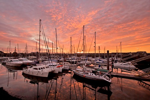 marina sunrise boats harbour guernsey