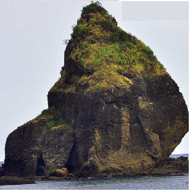 papuma beach allah cliff