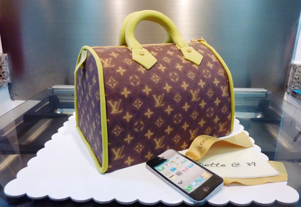LV speedy with and Iphone$ | Little 
