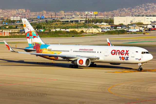 VP-BXW / Azur Air / Boeing 767-3Q8(ER)(WL) / Barcelona (BCN/LEBL) / 16-09-2015