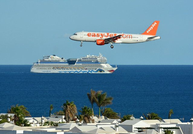 G-EZUL, EasyJet Airline Airbus A320-214