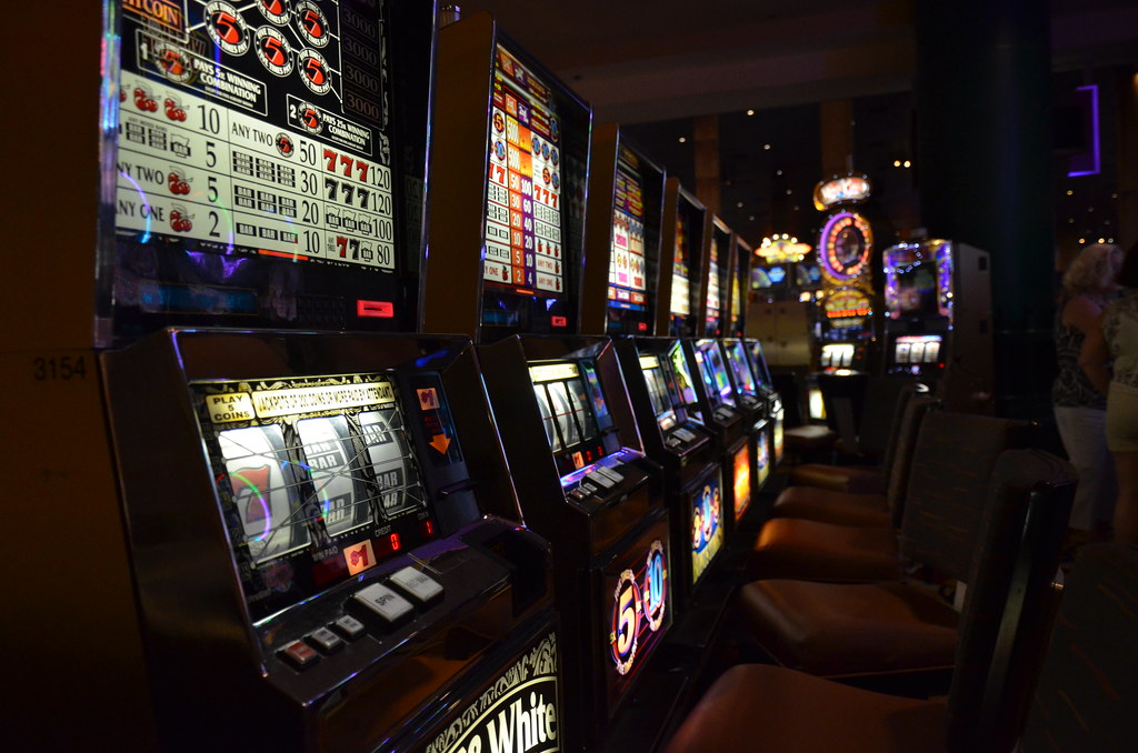 Slot Machines at the New York-New York Hotel & Casino - Flickr