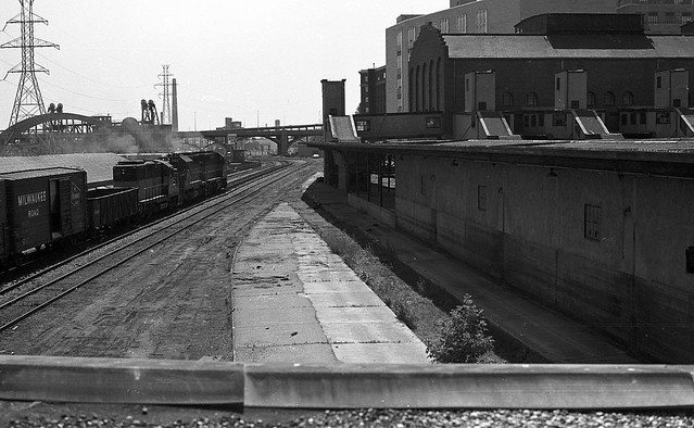 1978_33_014.. MILW train passes SPUD in 1978