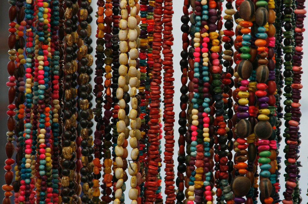collares / Seeds and necklaces | Maíz, frijol, ha… Flickr