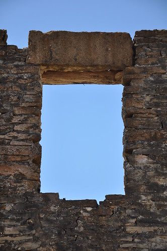 school abandoned ruins texas tx ruin historic institute vacant ghosttown roofless lytle bentoncity atascosacounty bentoncityinstitute