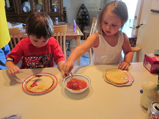 Kids making pizza | by trenttsd