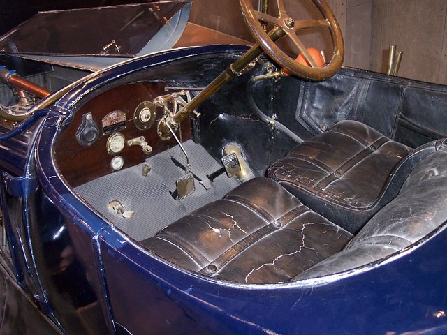 Scania Vabis 1912 cockpit