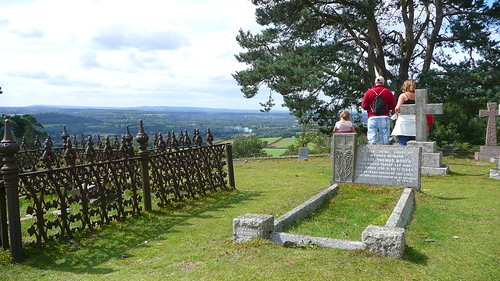 Guildford Circular via Chantries Hill and Chilworth 