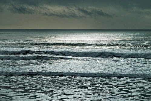 ocean winter sea newzealand christchurch sun cold beach clouds sunrise landscape dawn coast waves break pacific canterbury nz southisland sunup daybreak waimairi