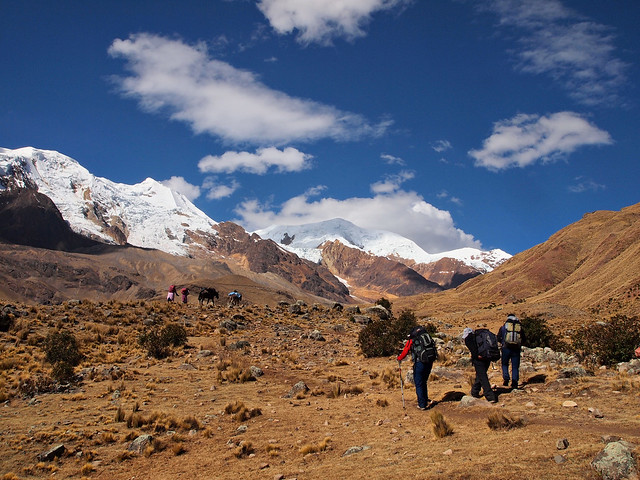 Trek-Illimani-Bolivia