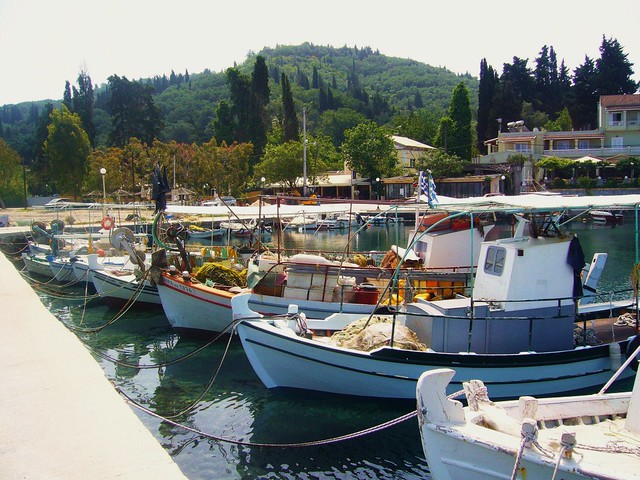 Greece, Korfu , Fischerboote im Hafen - 26 b