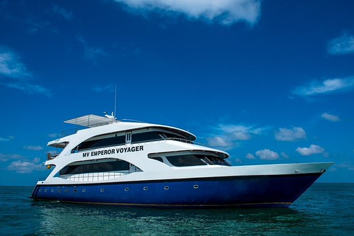 MV Emperor Voyager