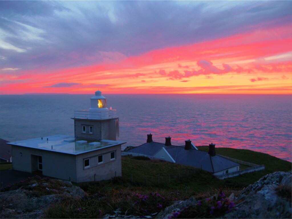 Bull Point Lighthouse | Bull Point near Mortehoe , Devon , E… | Flickr
