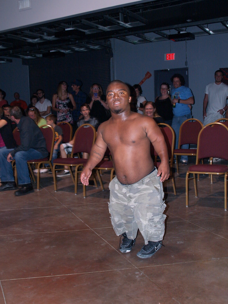 Houston Texas The Flamingo Room with EMW Extreme Midget Wrestling Federatio...