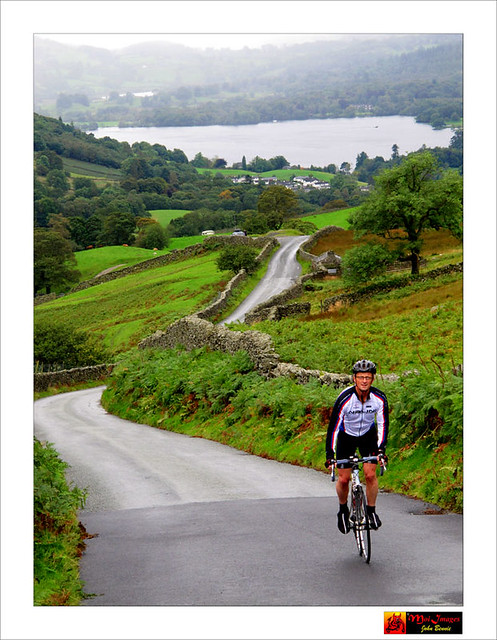 wk37-2011 ~ 'The Struggle' out of Ambleside, up to the Kirkstone Inn