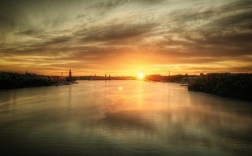 water sunrise stockholm hdr västerbron