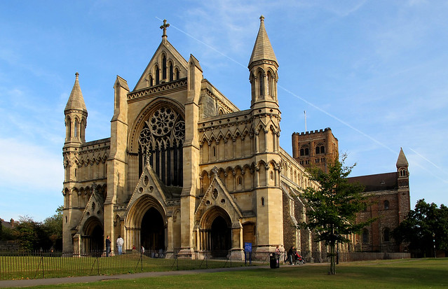 St Alban's Cathedral.jpg