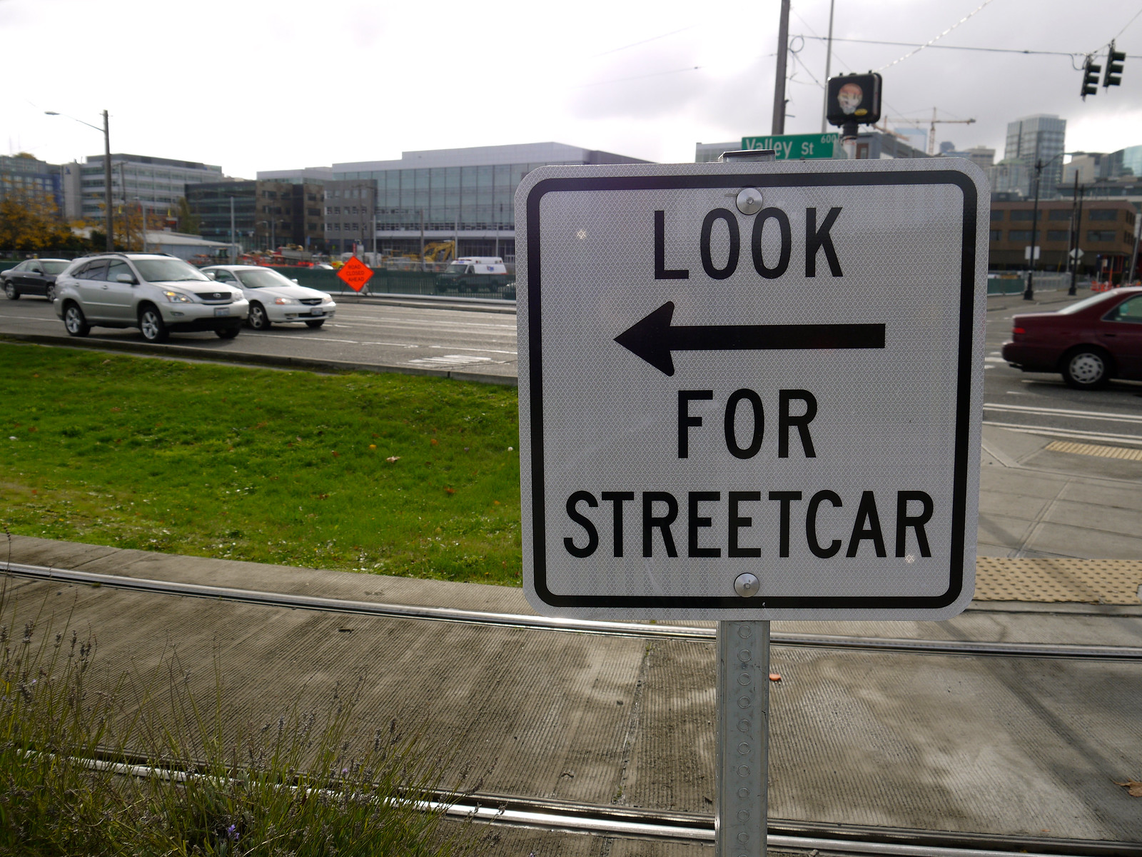 Look ← For Streetcar