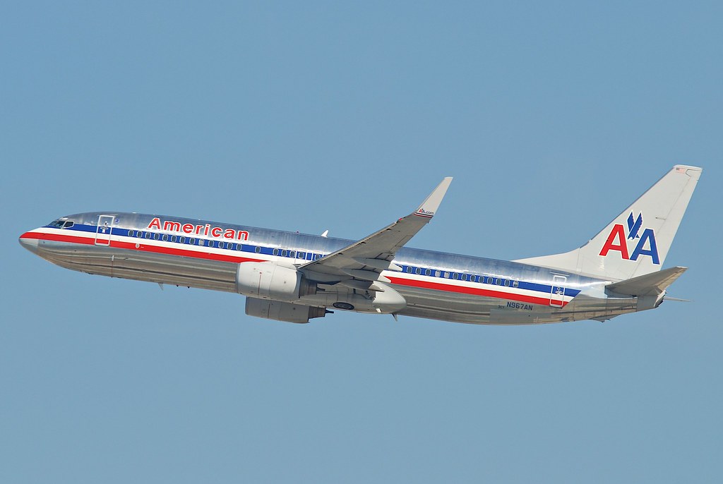 American Airlines Boeing 737-800; N967AN@LAX;10.10.2011/62… | Flickr