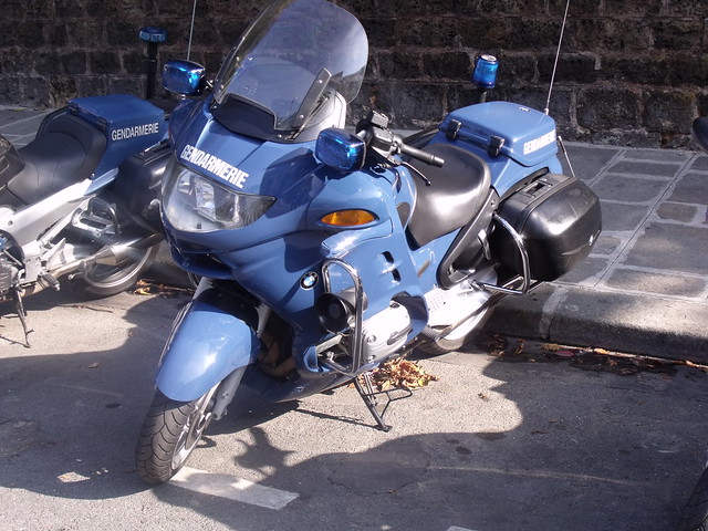 Moto BMW de la Gendarmerie Nationale.