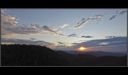 morning sky sun mountains clouds sunrise nc view northcarolina sunburst overlook blueridgeparkway blueridge paulmalcolm
