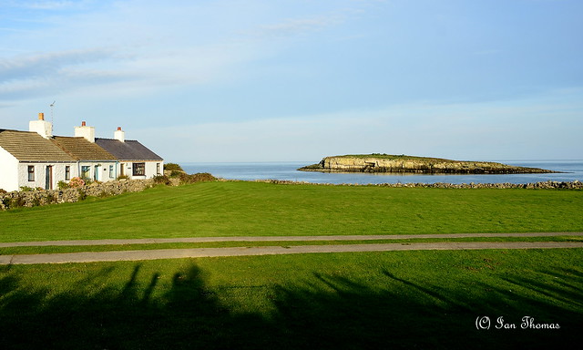 Tiny Fishing Cottages Near Moelfre Island Bird Sanctuary At Moelfre Anglesey