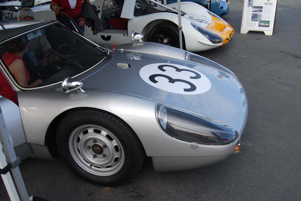 Silver Porsche 904 Carrera GTS #33 nose from right side