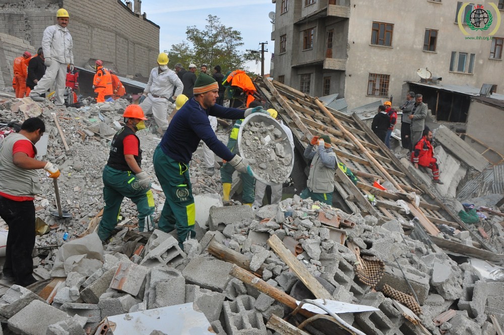 Turkey, Van earthquake, IHH relief effort, October 26 2011.