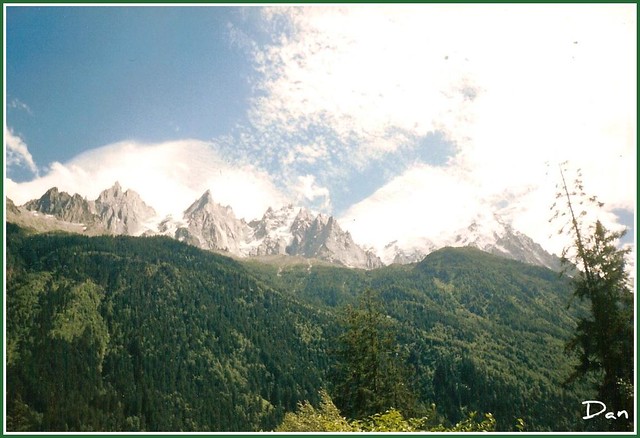 Le Mt Blanc et sa chaîne par temps moyen