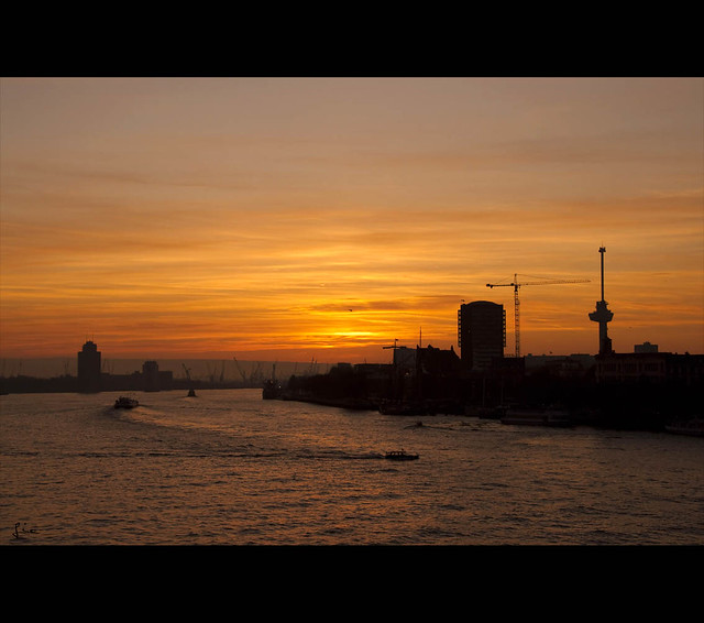 Sunset in Rotterdam ....