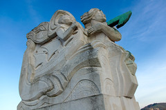 Statue du pont Boieldieu