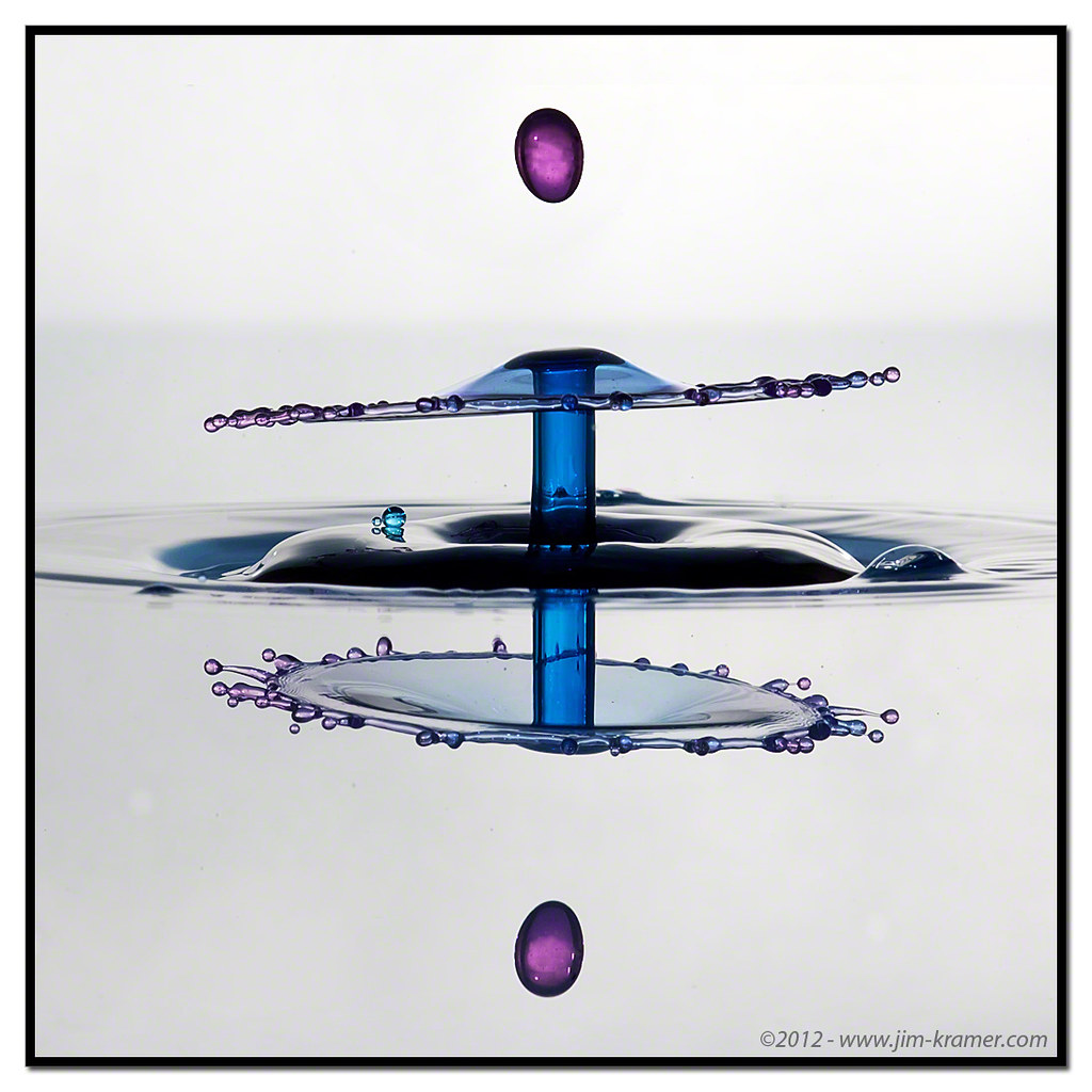 Purple Teardrop #8631 | ©2011 - www.liquids-in-motion.com