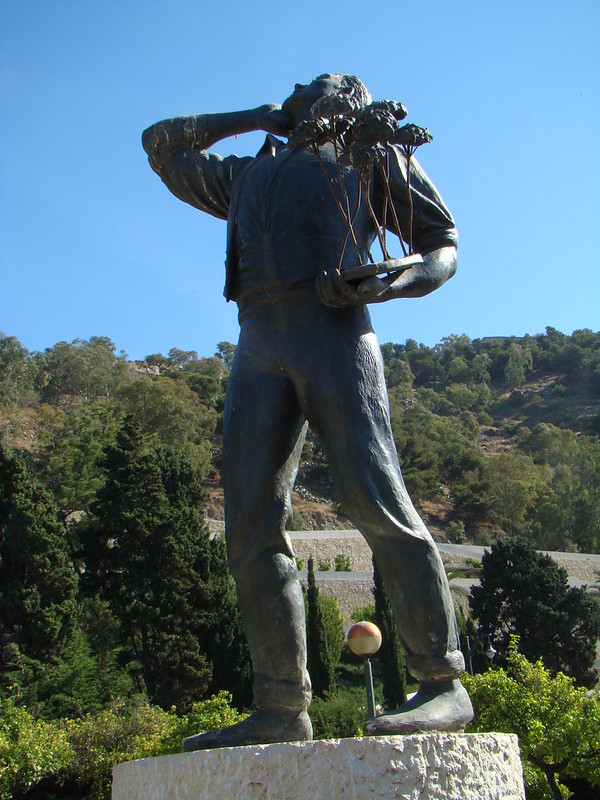 14 Malaga escultura El Biznaguero en Jardines de Pedro Luis Alonso de Jaime Fernández Pimentel 1963