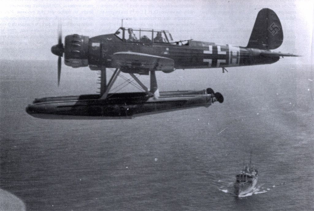 Arado Ar 196 A-2 (7R+HK)