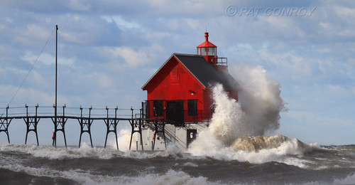 lighthouse nature water landscape outdoors waves michigan lakemichigan greatlakes pure grandhaven bigred westmichigan grandhavenmi grandhavenlighthouse bigredlighthouse canoneos7d