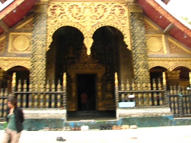Wat Xeing Tong prayer hall