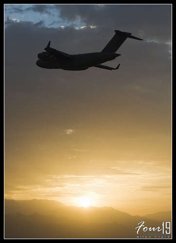 afghanistan sunrise aircraft jet southcarolina cargo charleston c17 globemaster airforce heavy usaf airlift bagram unitedstatesairforce operationenduringfreedom globemasteriii