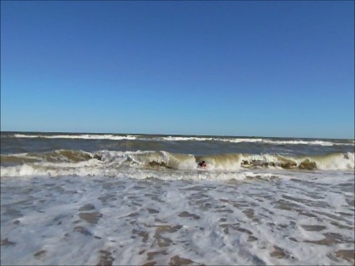 sea gulfofmexico water fun nikon texas bodyboarding slowmotion boogieboarding surfsidebeach p300 nikoncoolpixp300
