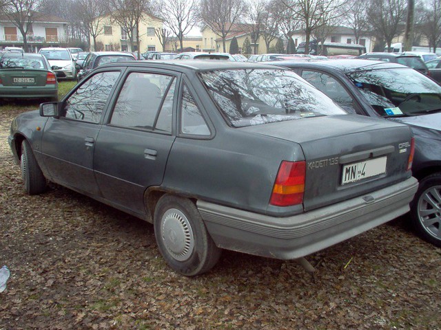 Opel Kadett E 1.3 S - 1986